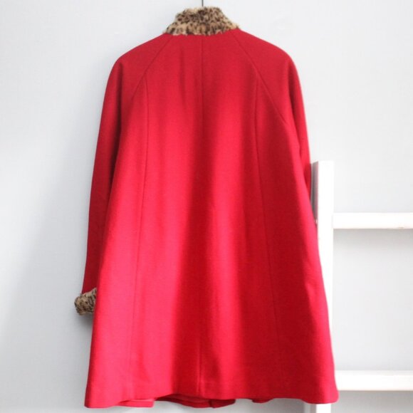 Herman Kay Vintage Women's  Faux Leopard Fur Trim Red Wool Swing Coat sz Medium - Picture 2 of 8